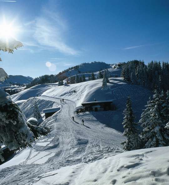 Hahnenkamm in Österreich Skipiste im Winter
